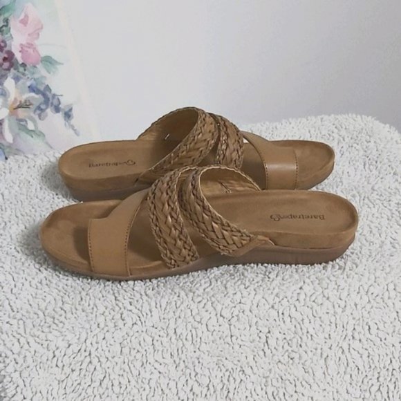 BareTraps Tan Sandals - Picture 2 of 9
